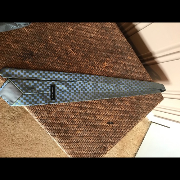 Geoffrey Beene Tie - Picture 3 of 5